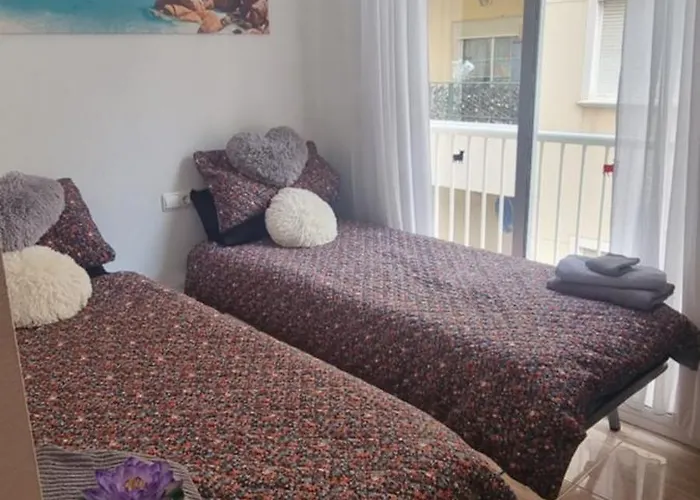 Sea View Apartment *